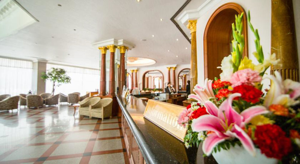 Royal Benja Hotel Bangkok Exterior foto